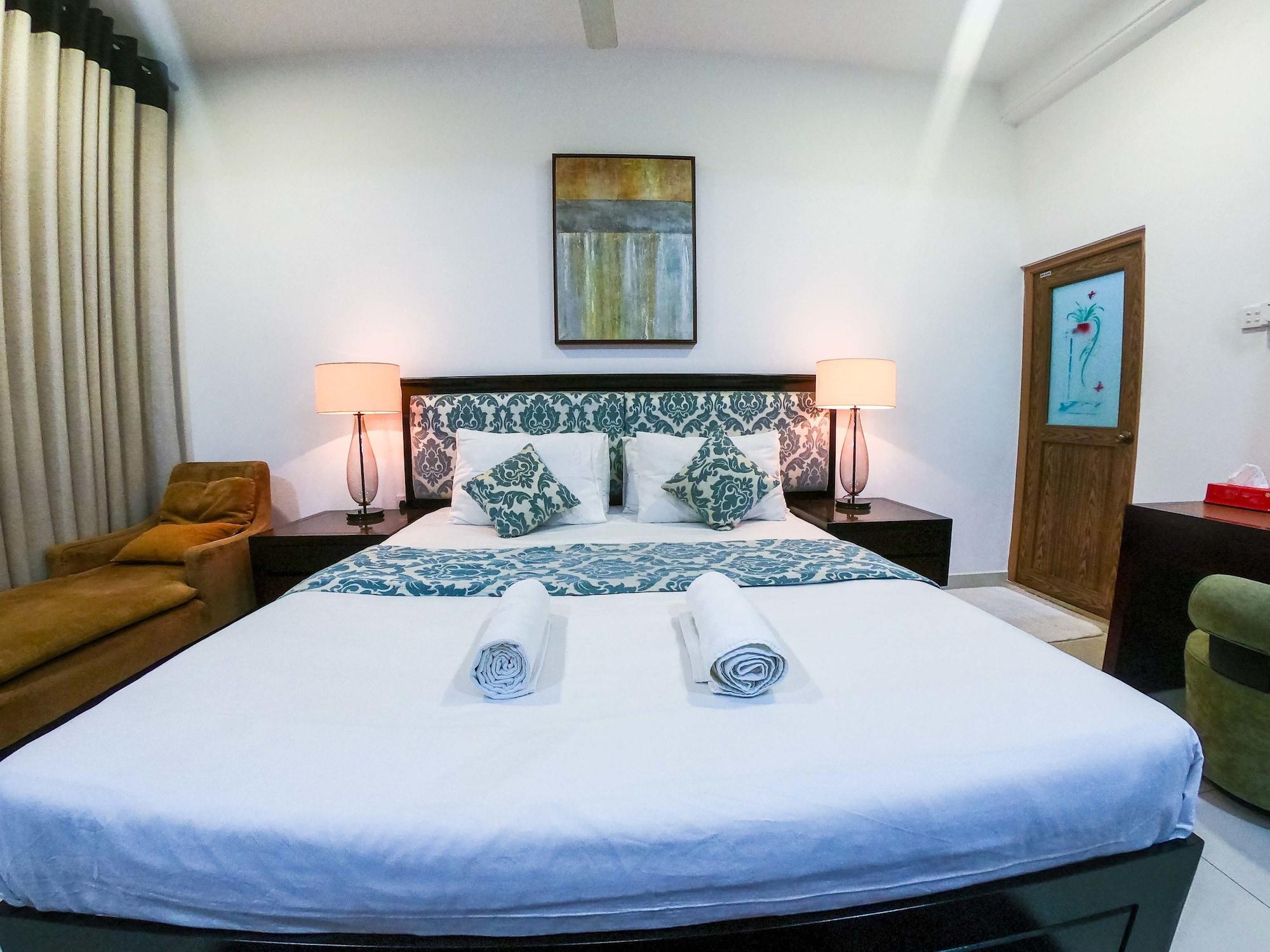 Romance Hills Hotel Канді Екстер'єр фото