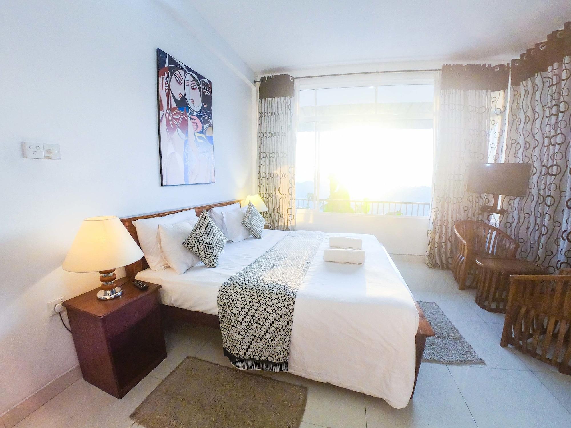 Romance Hills Hotel Канді Екстер'єр фото