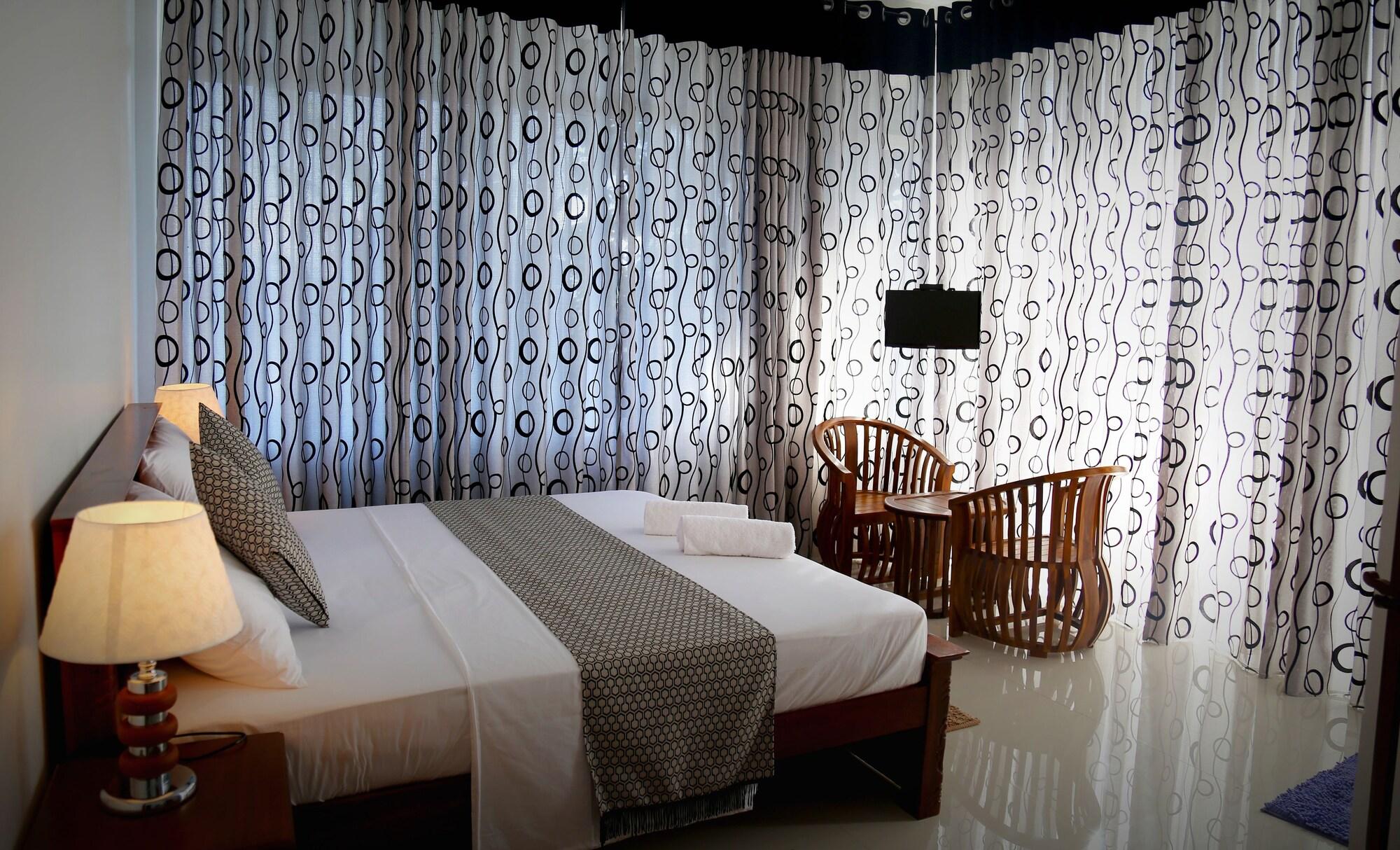 Romance Hills Hotel Канді Екстер'єр фото