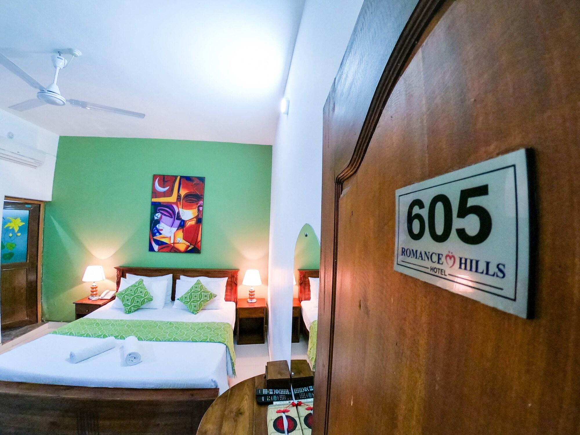 Romance Hills Hotel Канді Екстер'єр фото