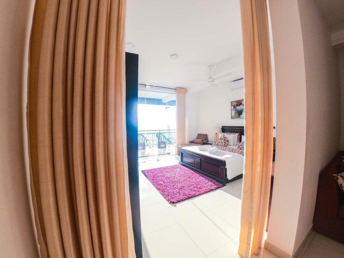Romance Hills Hotel Канді Екстер'єр фото